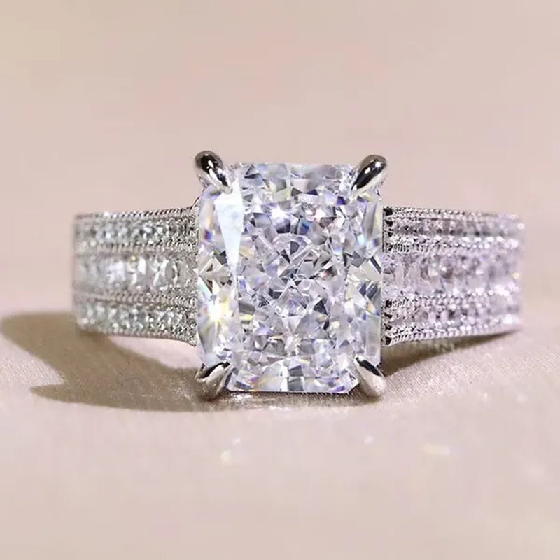 Luxury Woman Fashion Accessories Shiny Ring Beautiful Princess Birthday Party Jewelry for Women Bride Wedding Band Anniversary Gift Promise Rings Size 4-12 Bague Femme