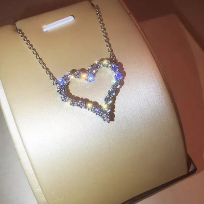Luxury 925 Sterling Silver Heart-Shaped Diamond Pendant Necklace Women Shiny Silver Chain Clavicle Fashion Jewelry Gift for Girl (100% Pure Silver)