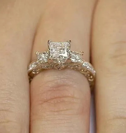 Classic and Fashionable silver-plated Super Flash Princess-cut Diamond Ring Bridal Engagement Wedding Ring Anniversary Christmas Gift Jewelry Accessories Size 5-11