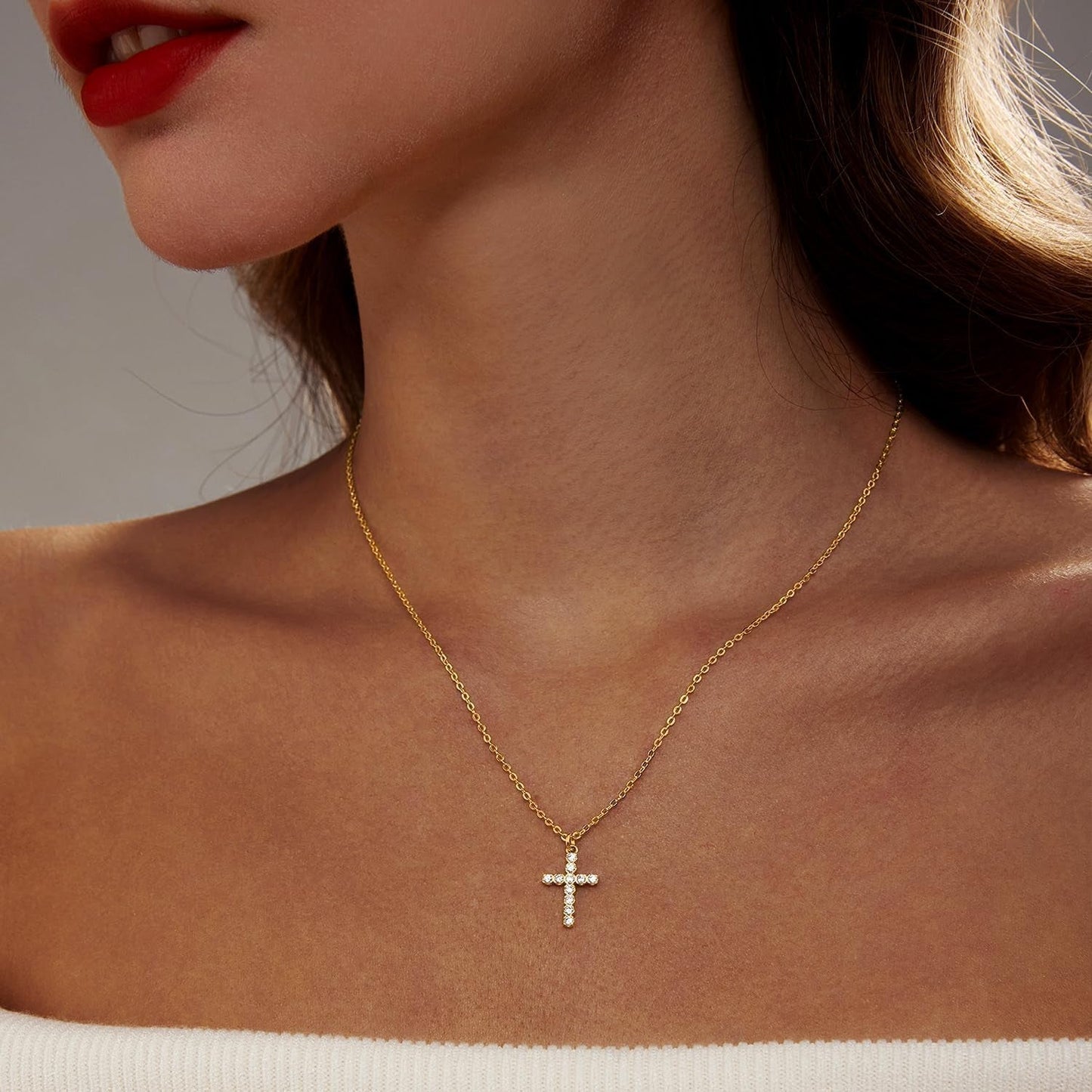 Cross Necklace for Women,18K Gold/Silver Plated Tiny Cubic Zirconia Cross Pendant Necklace for Women Simple Layered Cross Necklaces for Women