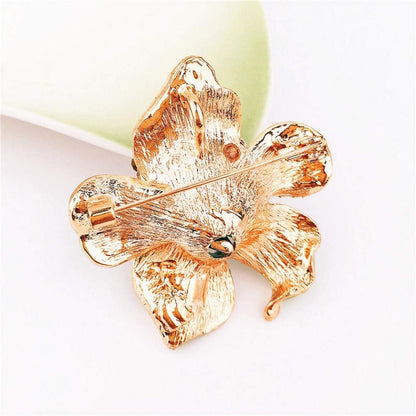 Fashion Enamel Lapel Pin Lily Flower Brooch Pins,Broaches and Pins for Women Crystal Diamond Alloy Plating White