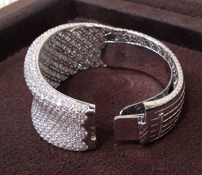 Roberto Coin Fantasia Collection 18k White Gold Diamond Pave Bangle