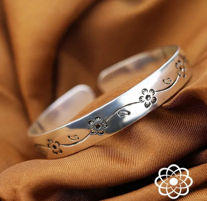 Classical Fashion Women Jewelry 925 Sterling Silver Flower Design Cuff Bangle&Bracelet for Gifts