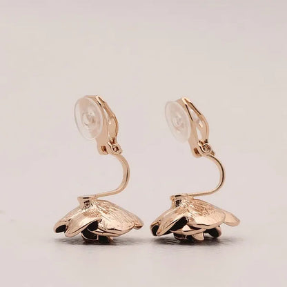2PCS Women Gold Plated Black Rose Flower Clip on Earrings Non-pierced Jewelry