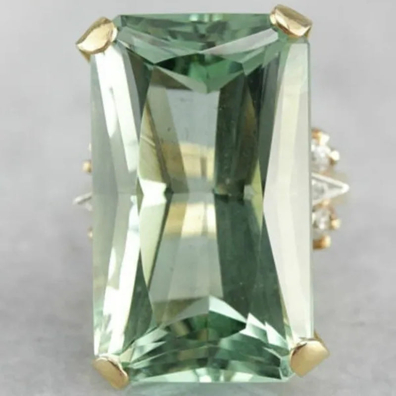 Fashionable and Exquisite 14K Green Diamond Wedding Wedding Princess Ring Love Diamond Ring Size 5-11