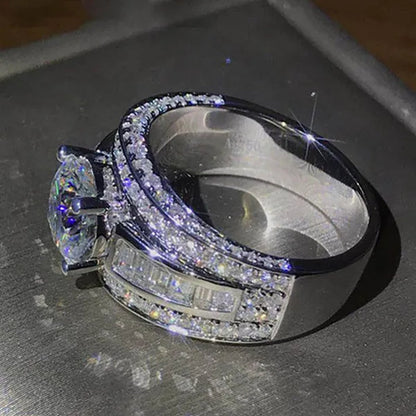 High Quality Bridal Wedding Band 4 Prong Setting Diamond Side Micro Inlay Zircon and Moissanite Ring
