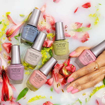 Morgan Taylor Spring, Pure Beauty Collection, Professional Lacquer, Vibrant, Chip-Resistant, Fast-Drying, Long-Lasting, High-Shine, Perfect for Manicures & Pedicure (Pretty Simple)