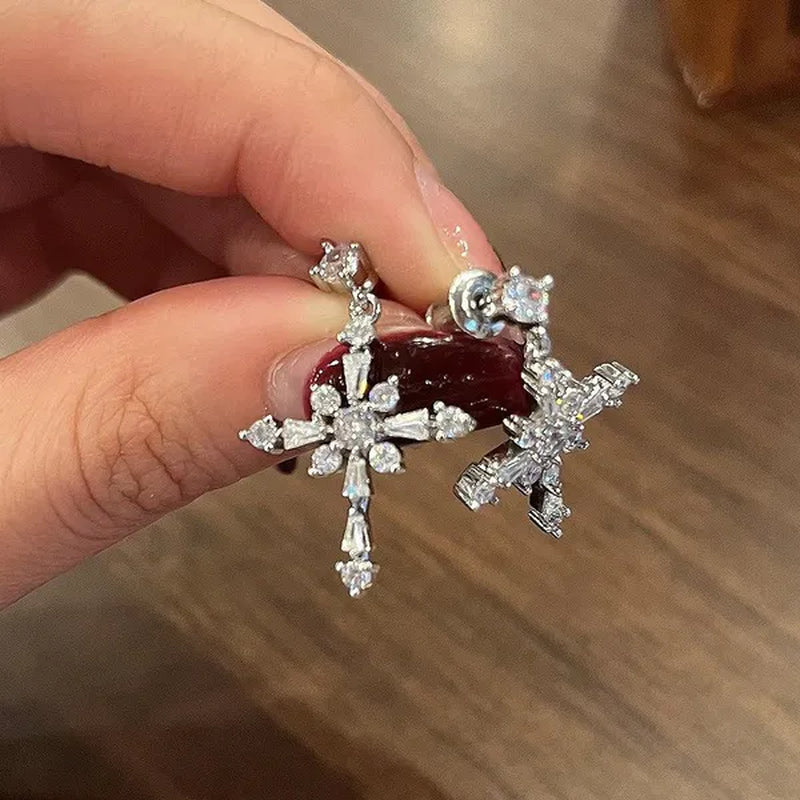 Fashion Copper Plated Platinum Personality Simple Retro Snowflake Cross Earrings Elegant Temperament Inlaid Diamond Earrings