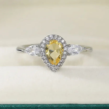 European and American New Style Simple and Fashionable Drop-shaped Inlaid Yellow Zircon Women's Ring. Fashionable Jewelry Accessories for Women's Engagement and Wedding, Valentine's Day Anniversary Gifts for Her
