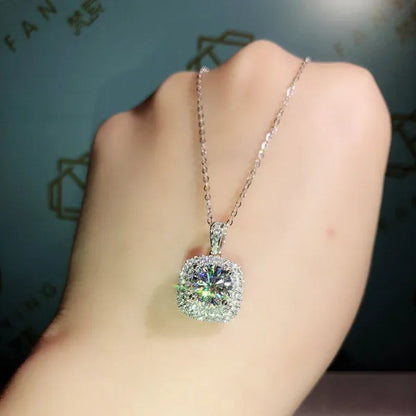 Elegant Round Cut 2.0CT White Sapphire Diamond Pendant Necklace for Women Wedding Engagement Party Jewelry