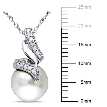 9.5-10Mm South Sea Cultured Pearl and 1/10 Carat T.W. Diamond 14Kt White Gold Drop Pendant, 17