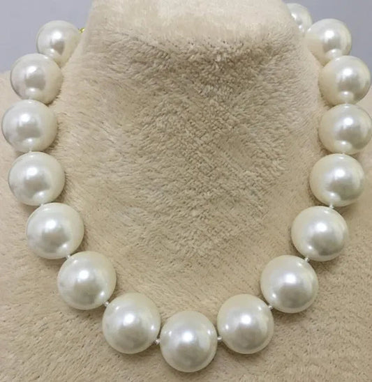 20mm south sea White Shell Pearl Necklace 17"