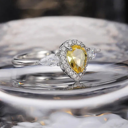European and American New Style Simple and Fashionable Drop-shaped Inlaid Yellow Zircon Women's Ring. Fashionable Jewelry Accessories for Women's Engagement and Wedding, Valentine's Day Anniversary Gifts for Her