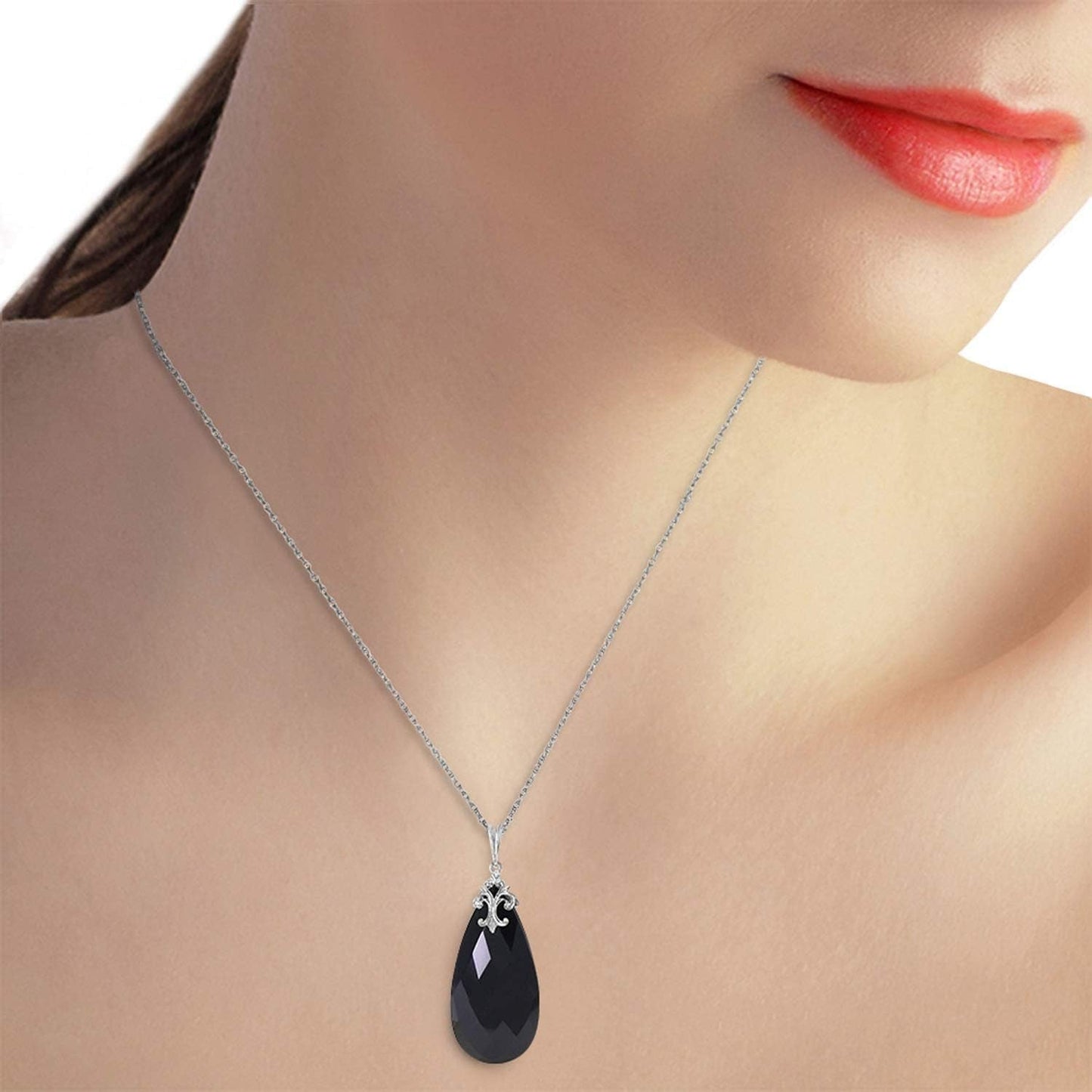 14K White Gold Necklace with Briolette 31X16 Mm Black Onyx