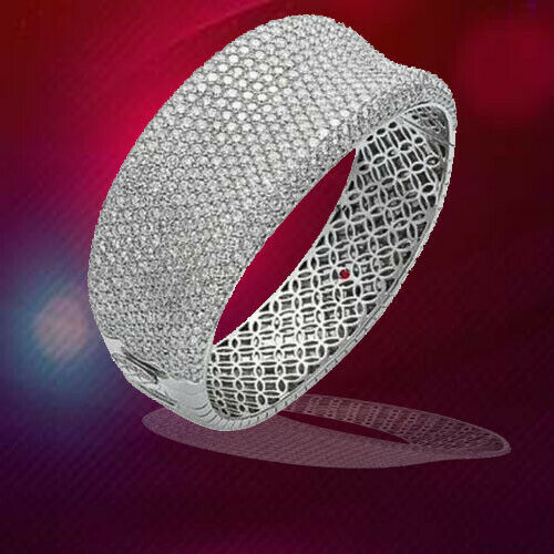 ROBERTO COIN STAMPED ORIGINAL BANGLE DIAMOND ROUND BRILLIANT PRONG SET DIAMOND - WORLD TIME VISITS
