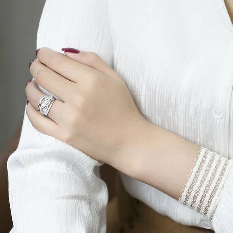 Exquisite luxury women's fashion dazzling ring jewelry  two-tone   white  Zircon ring elegant princess romantic bride engagement wedding ring noble anniversary ring Christmas gift jewelry size US5-11