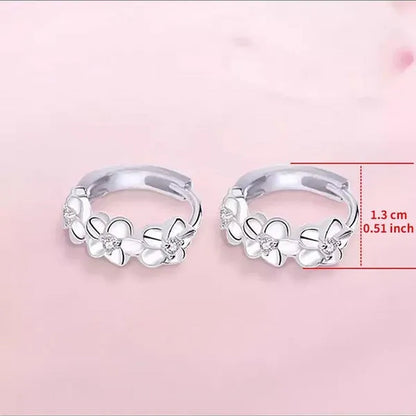 1 Pair Simple Cute Crystal Diamond Moissanite Flower Hoop Huggie Earrings for Women Girl Engagement Ear Studs Jewelry