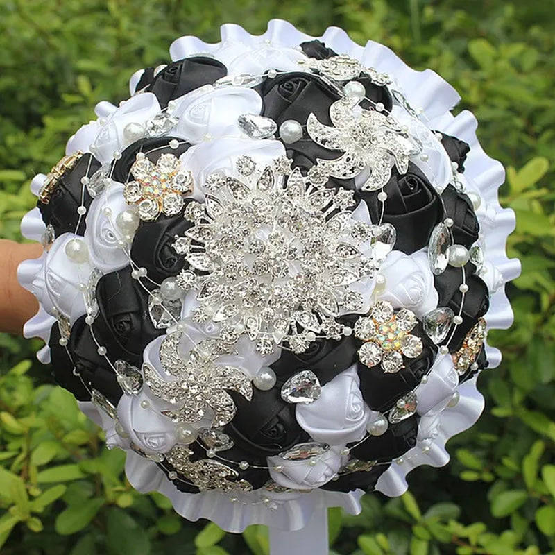 Customizable White and Black Silk Flower Wedding Bouquet Crystal Brooch Pearl Bridal Bouquet Artificial Simulation Rose wedding Holding Flower Bridesmaid Bouquet