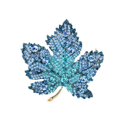 New Fashion Jewelry Full Diamond Maple Leaf Brooch Creative Elegant Windbreaker Pin Suit Coat Sweater Accessories