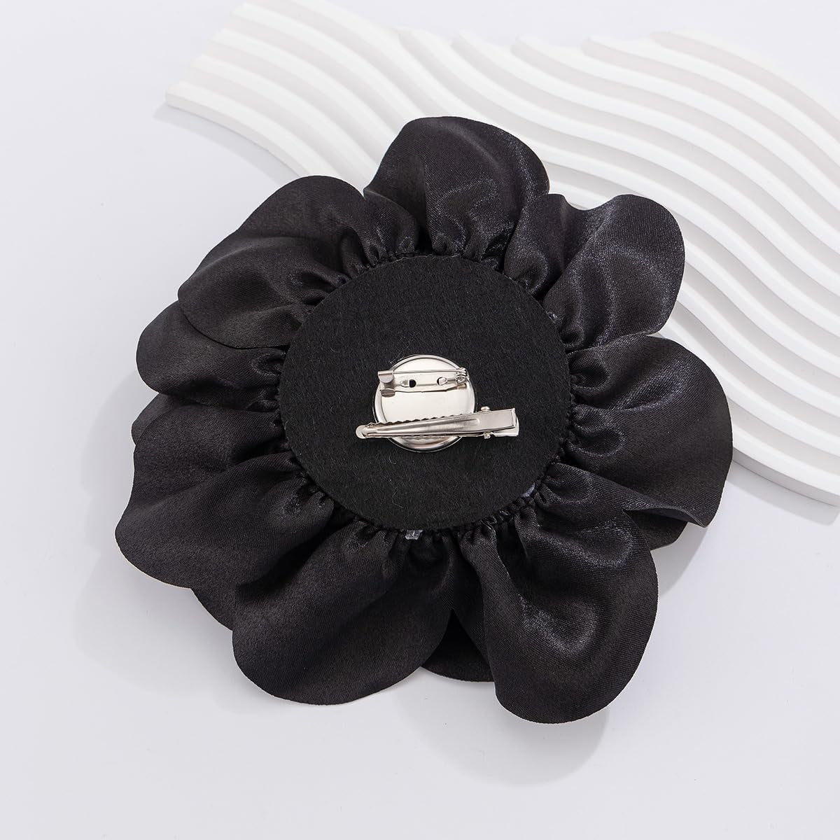 Dainty Satin Fabric Rose Flower Brooches 7.5In Extra Large Big Camellia Flower Brooches Lapel Pins for Women Wedding Party Dance Dress Clothes Accessories