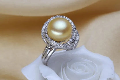 AAA + 11-12mm South Sea Pearl Ring oval