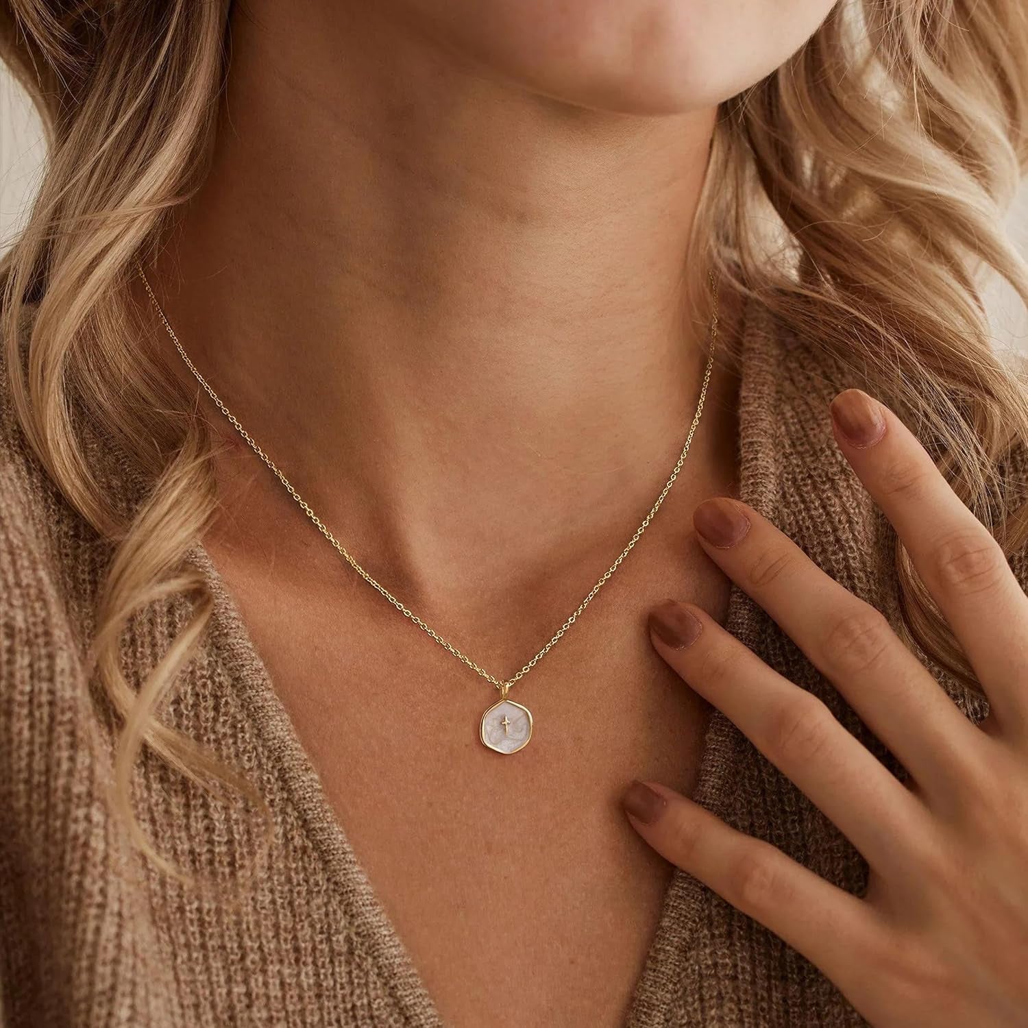 Cross Necklace for Women,14K Dainty Gold Plated Cross Necklaces Simple Pendant Necklaces for Women Trendy Small Gold Charm Necklace Cute Choker for Women Jewelry Gifts - WORLD TIME VISITS