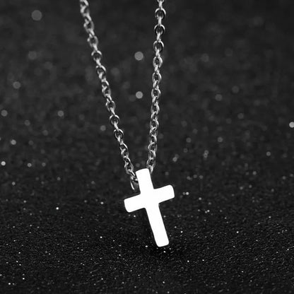 Simple Style Titanium Steel Silver / Black / Rose Gold Exquisite Tiny Cross Pendant Choker Necklaces New Elegant Charm Clavicle Chain Necklace for Women Girl Jewelry 45Cm Chain
