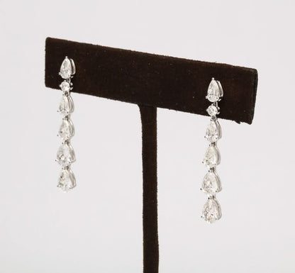 Exquisite 18k White Gold 4.06 Carat Pear Diamond Dangle Earrings