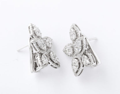 Elegant 18k White Gold 2.97 Carat Diamond Cluster Stud Earrings
