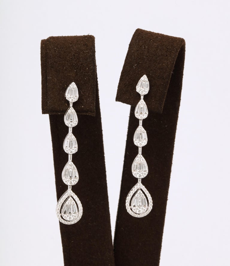 https://a.1stdibscdn.com/diamond-drop-earrings-for-sale-picture-5/j_415/j_140276021637953977541/6R1A1336_master.jpg?width=768