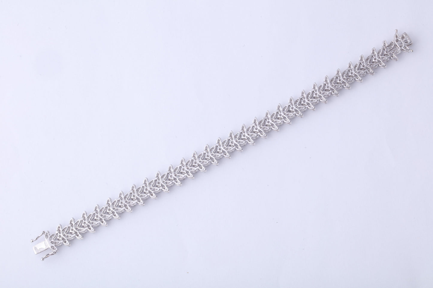 9.17 Carat Round Brilliant Diamond Wreath Bracelet 18k White Gold