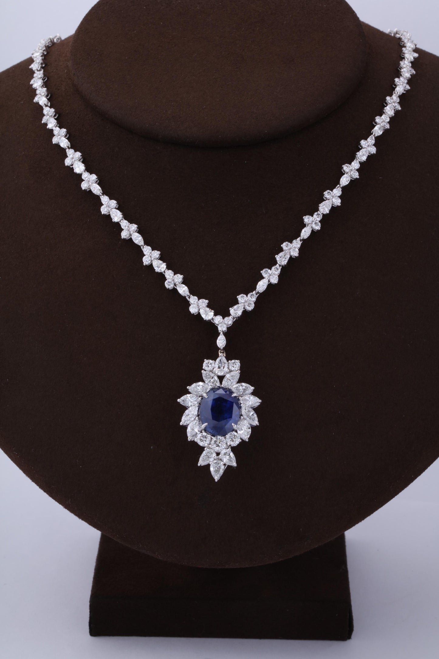 Vivid Blue Ceylon Sapphire and Diamond Platinum Pendant Necklace