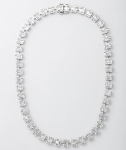18k White Gold 27.64ct Emerald Cut Illusion Set Diamond Link Necklace