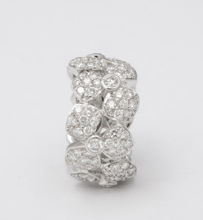 https://a.1stdibscdn.com/wide-diamond-flower-band-for-sale-picture-5/j_415/j_133715621632146836935/6R1A4958_master.jpg
