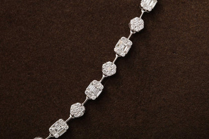 Round and Emerald Cut Diamond Illusion Set 18k Gold Necklace