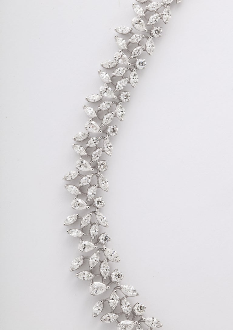 https://a.1stdibscdn.com/diamond-necklace-for-sale-picture-6/j_415/j_180729421672327269139/6R1A5383_master.jpg?width=768