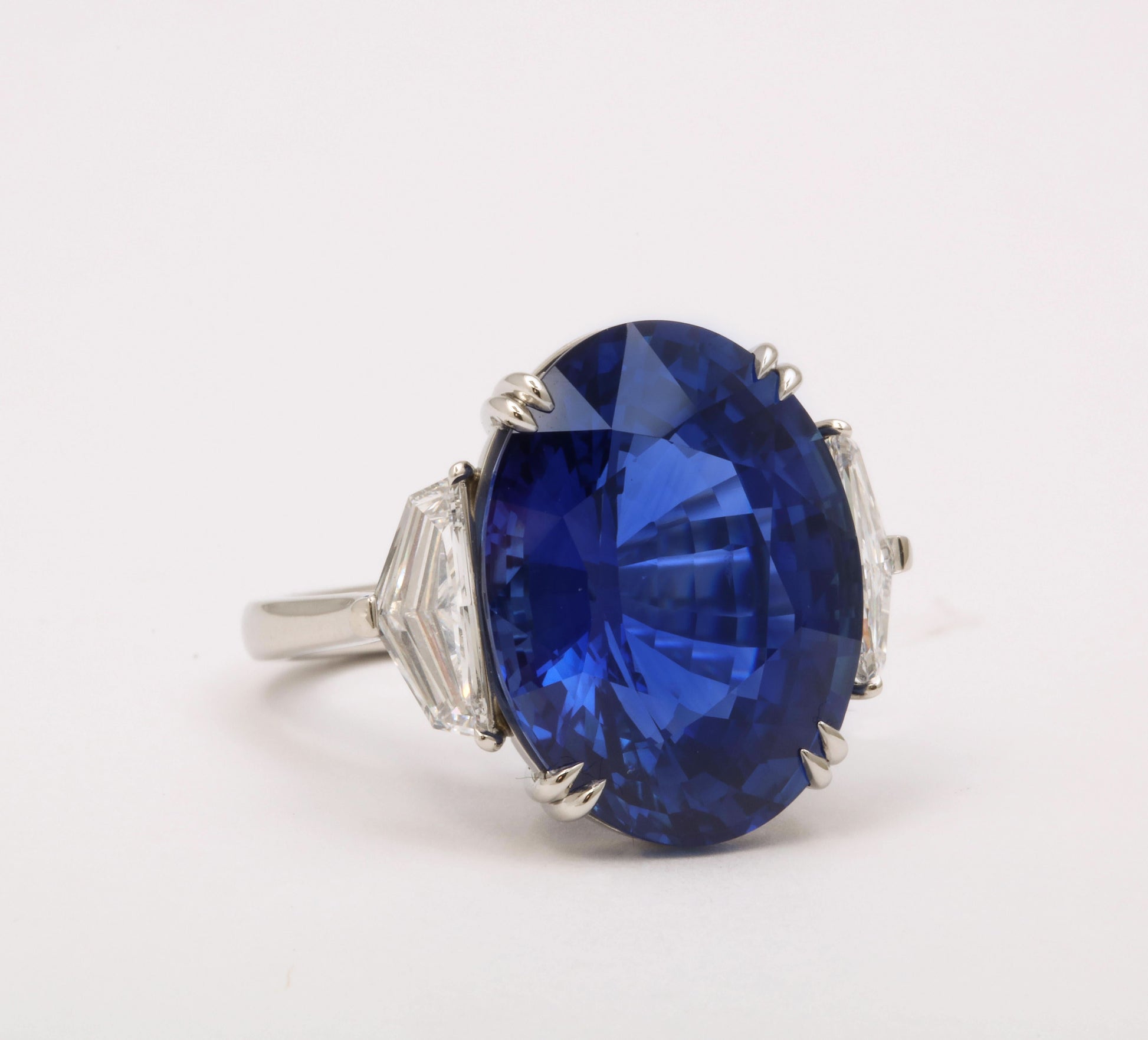 https://a.1stdibscdn.com/20-carat-blue-sapphire-ring-for-sale-picture-11/j_415/j_19200042/1310D9EC_1F94_42E8_AEA9_1683562966693_master.jpeg