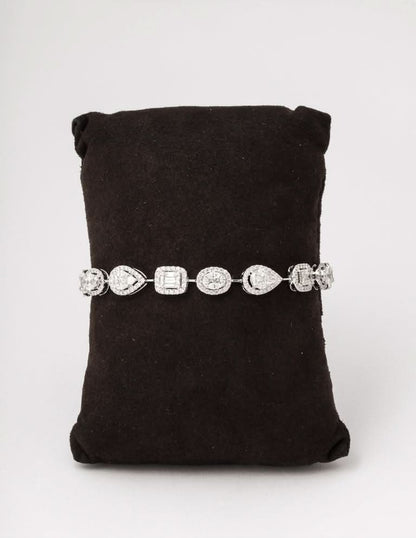https://a.1stdibscdn.com/multi-shape-diamond-bracelet-for-sale-picture-4/j_415/j_192178321683552841801/6R1A5657_master.jpg?width=768