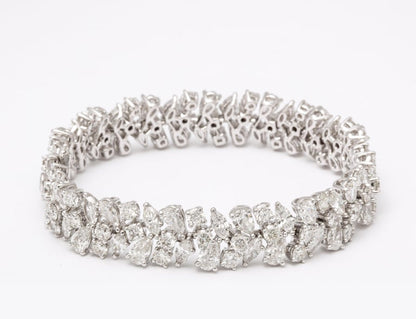 Exquisite 25.17 Carat Multi-Shape Diamond Link Bracelet 18k White Gold