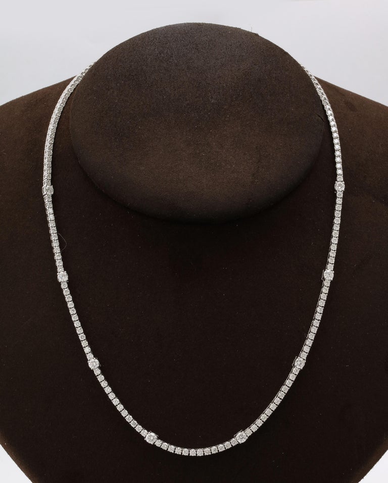 Exquisite 8.15ct Round Brilliant Diamond Tennis Necklace 18k White Gold
