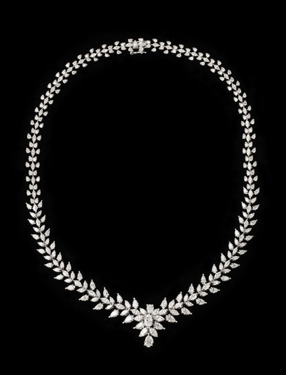 https://a.1stdibscdn.com/diamond-necklace-for-sale-picture-8/j_415/j_165036021658772119935/6R1A6046_master.jpg?width=768