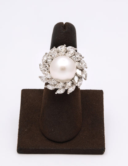 https://a.1stdibscdn.com/south-sea-pearl-and-diamond-ring-for-sale-picture-6/j_415/1566324848724/6R1A6104_master.jpg