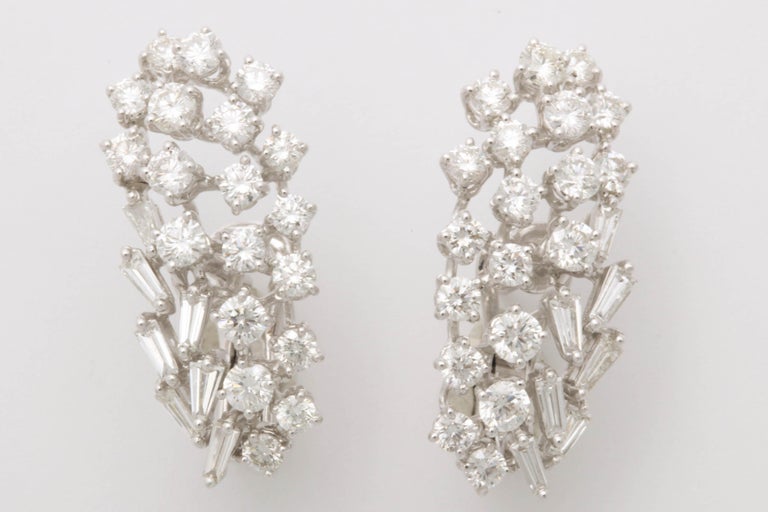https://a.1stdibscdn.com/diamond-earring-clusters-for-sale-picture-5/0/j_46389731532548072989/6R1A6549_master.jpg?width=768