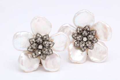 https://a.1stdibscdn.com/pearl-leaf-and-diamond-flower-earring-for-sale-picture-5/j_415/j_130060421628558032950/6R1A7168_master.jpg