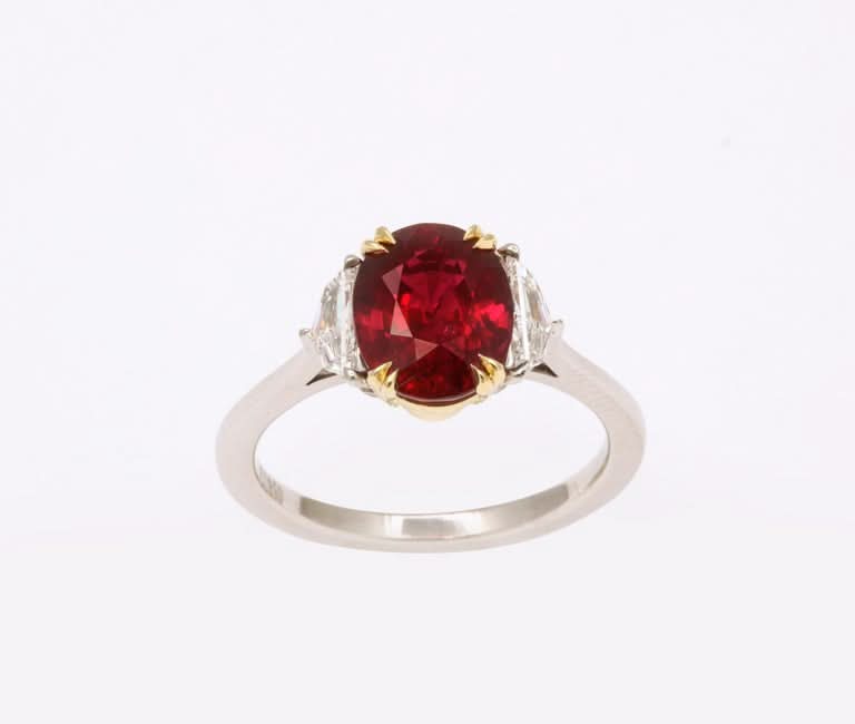https://a.1stdibscdn.com/vivid-red-ruby-and-diamond-ring-for-sale-picture-9/j_415/j_143152421640712149163/6R1A8292_master.jpg?width=768