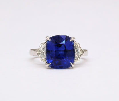 https://a.1stdibscdn.com/7-carat-cushion-cut-sapphire-and-diamond-ring-for-sale-picture-6/j_415/j_144397121641926941690/6R1A8305_master.jpg