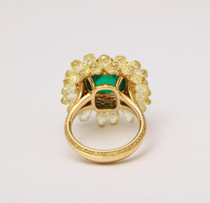 5.59ct Sugarloaf Colombian Emerald and Yellow Diamond Gold Ring