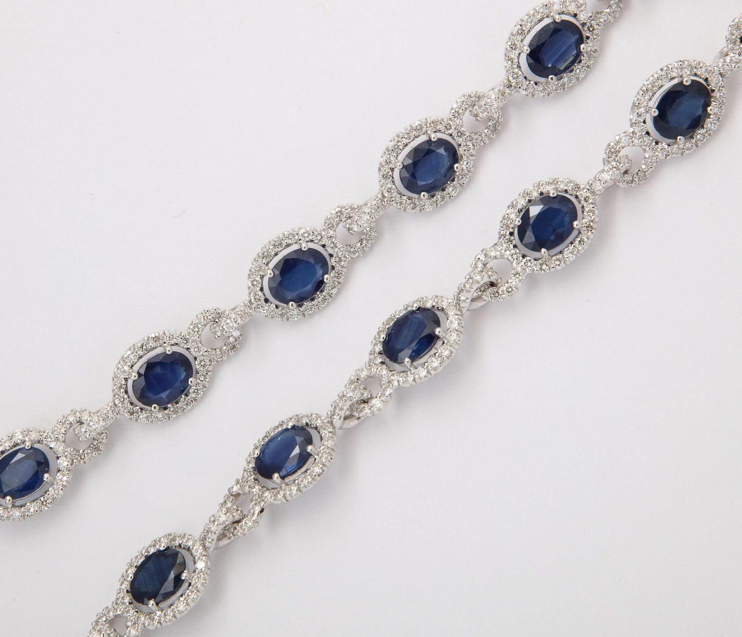 Exquisite 18k White Gold Blue Sapphire and Diamond Link Necklace