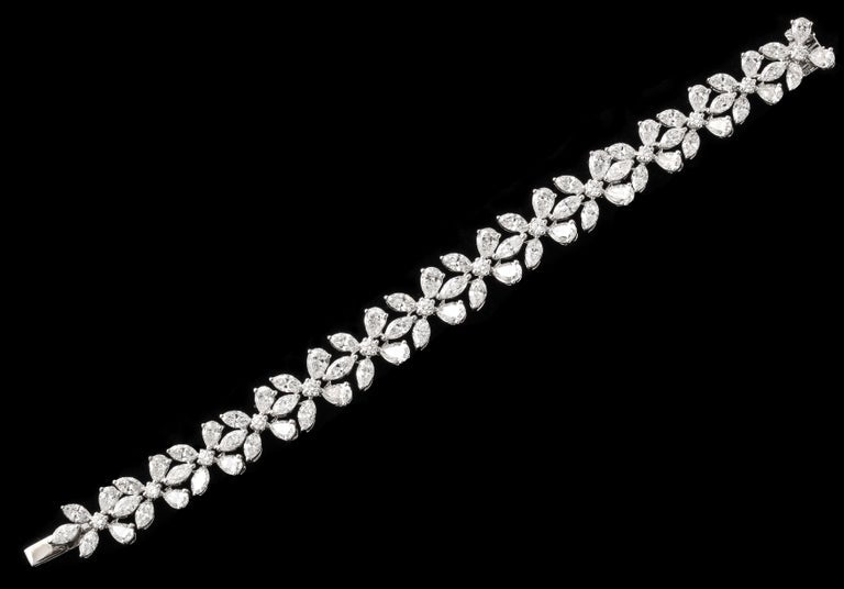 Timeless 17.65 Carat Pear and Marquise Diamond Platinum Bracelet