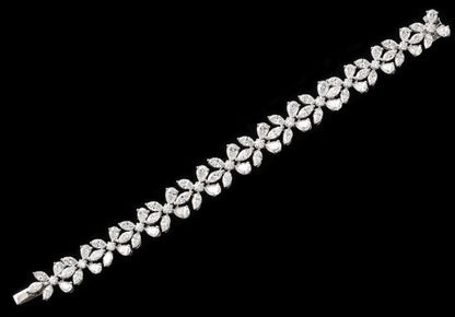 Timeless 17.65 Carat Pear and Marquise Diamond Platinum Bracelet